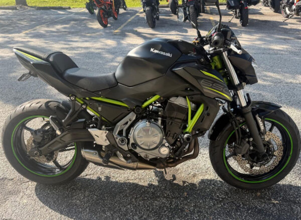 2019 KAWASAKI Z650 - BLACK/GREEN - ($5,900) - Image 6